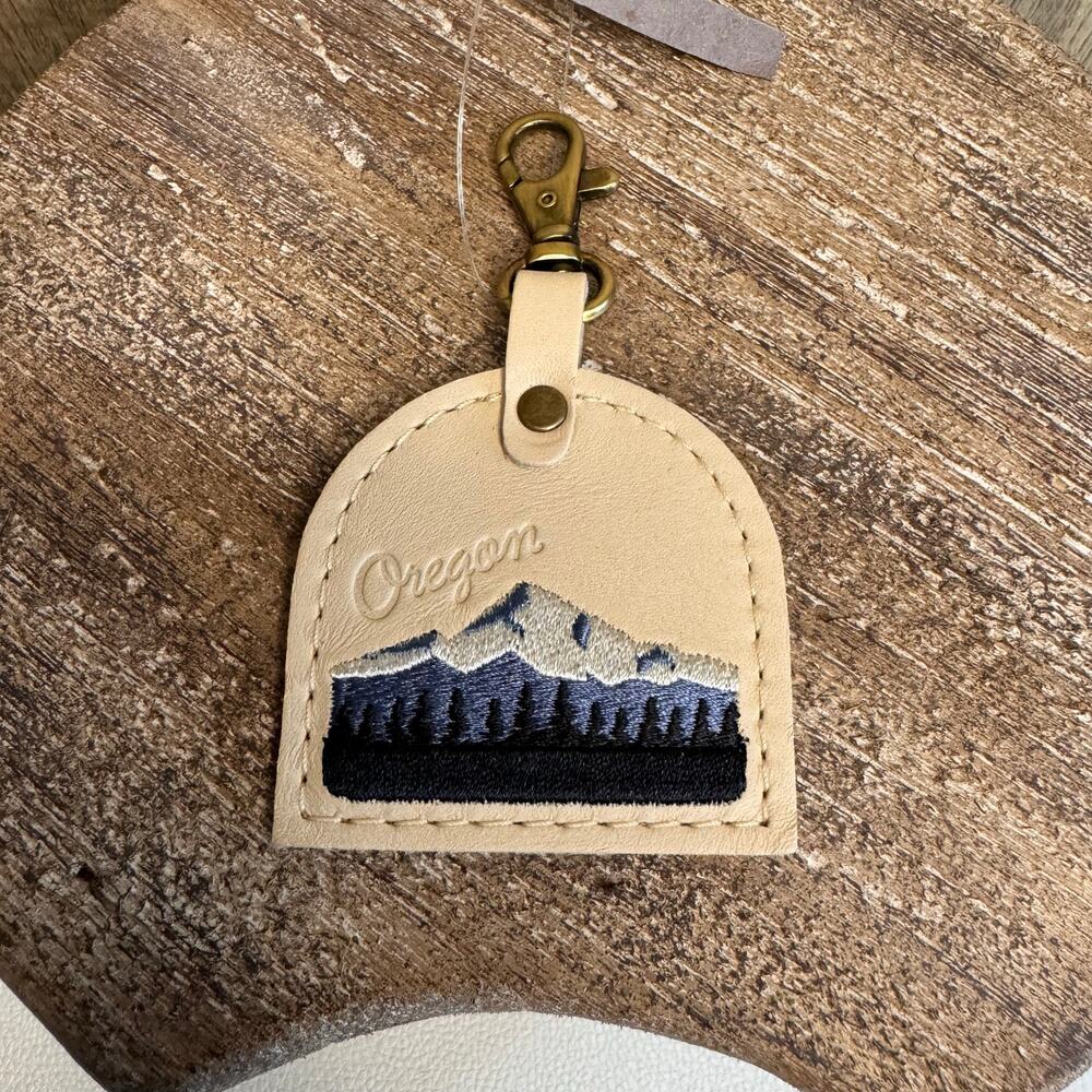 Portland Leather Oregon Charm BONE FAST SHIP MOUNTAIN Bag Charm Pacific NW - Picture 3 of 6